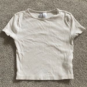 White basic tee from H&M